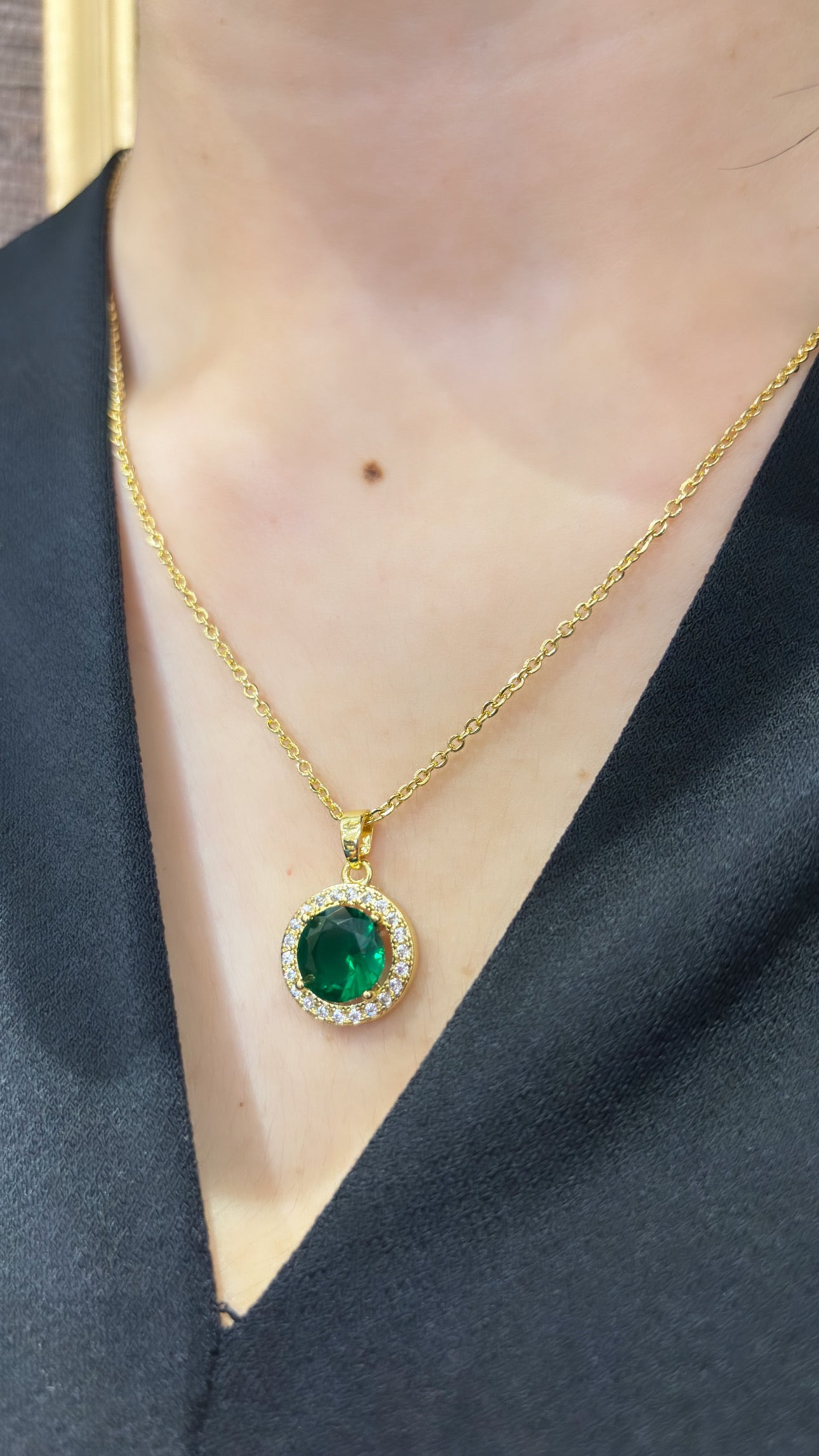 Emerald eye necklace